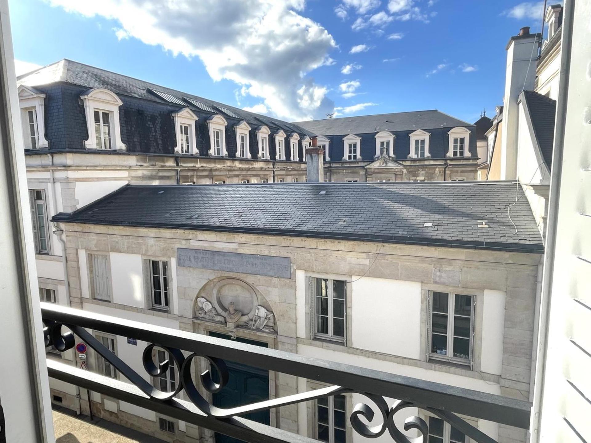 Sous Le Chene Bleu - Appartement Cosy Au Coeur De Dijon Exterior foto